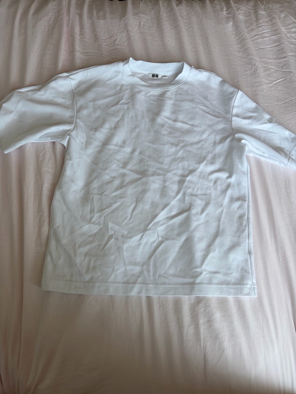 uniqlo airism white oversized t-shirt (xs)